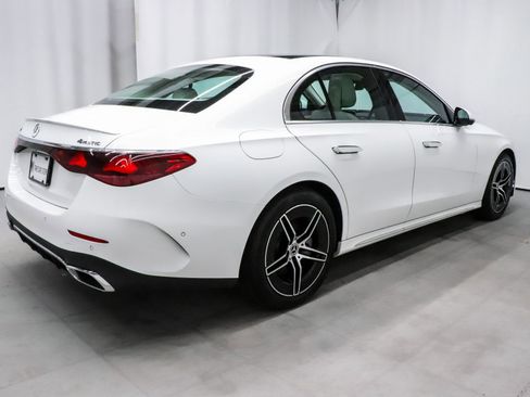 Used 2025 Mercedes-Benz E 350 4MATIC Sedan image 6