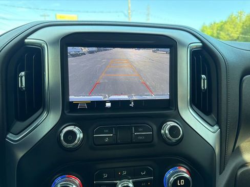 Used 2019 GMC Sierra 1500 SLT w/ X31 Off-Road Package AWD/4WD image 34
