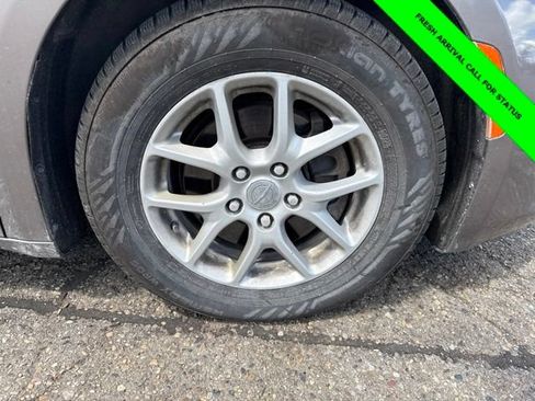 Used 2017 Chrysler Pacifica Touring FWD image 12