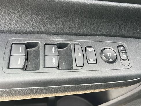 Used 2024 Honda CR-V EX image 4
