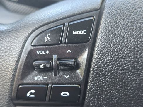 Used 2020 Hyundai Tucson SE image 22