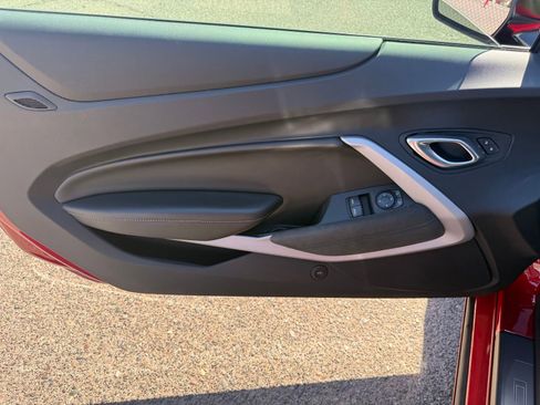 Used 2019 Chevrolet Camaro SS RWD image 13