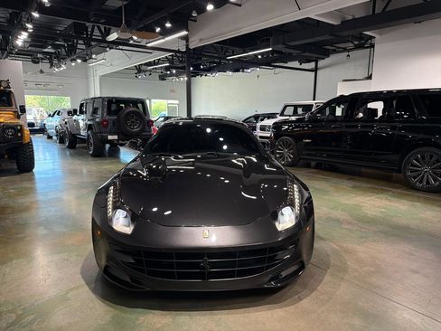 Used 2014 Ferrari FF image 13