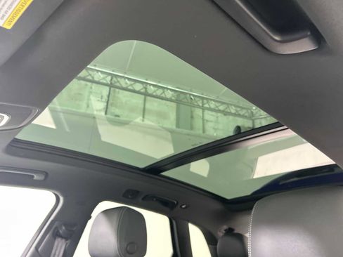 Used 2021 Audi Q5 e Premium Plus w/ Premium Plus Package image 16