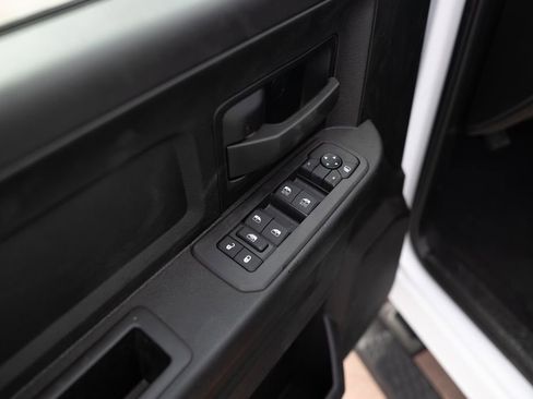 New 2025 RAM 2500 Tradesman image 36