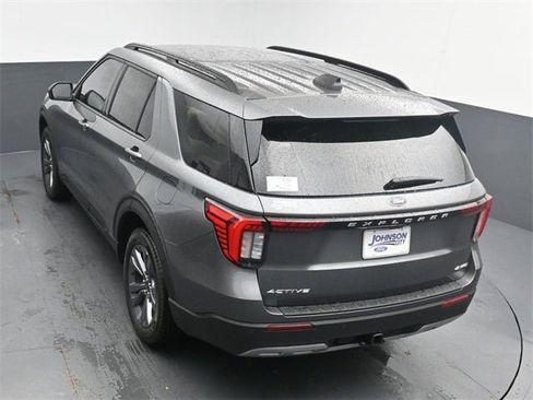 New 2026 Ford Explorer Active w/ Active Comfort Package image 20