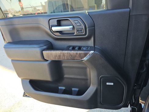 Used 2022 GMC Sierra 3500 Denali image 16