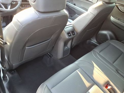Certified 2023 Buick Envision Essence FWD image 15