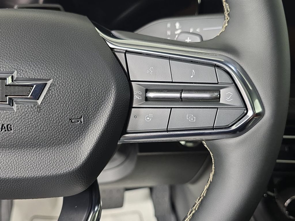 New 2027 Chevrolet Traverse Z71 w/ Enhanced Driving Package AWD/4WD image 14