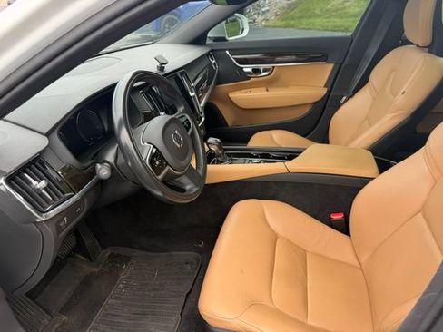 Used 2018 Volvo S90 T5 Momentum w/ Momentum Plus Package AWD/4WD image 19