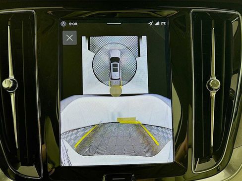 New 2026 Volvo V60 B5 Cross Country Ultra w/ Climate Package image 14