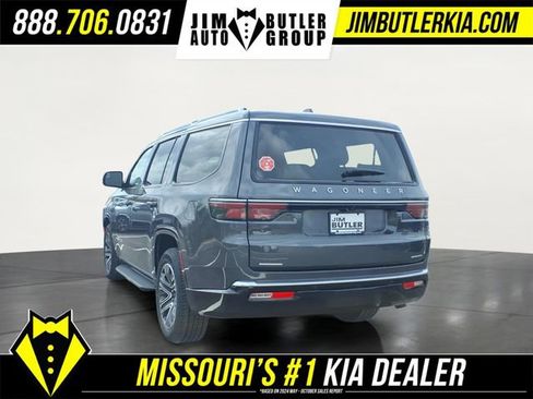 Used 2023 Jeep Wagoneer Series II AWD/4WD image 5