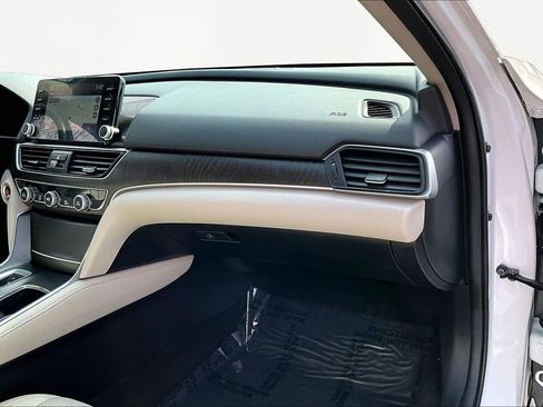 Used 2022 Honda Accord Touring image 20