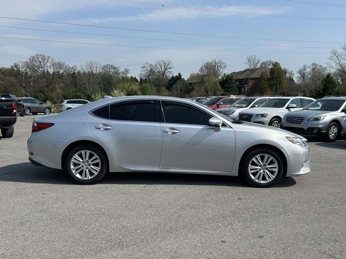 Used 2015 Lexus ES 350 w/ Premium Package image 2
