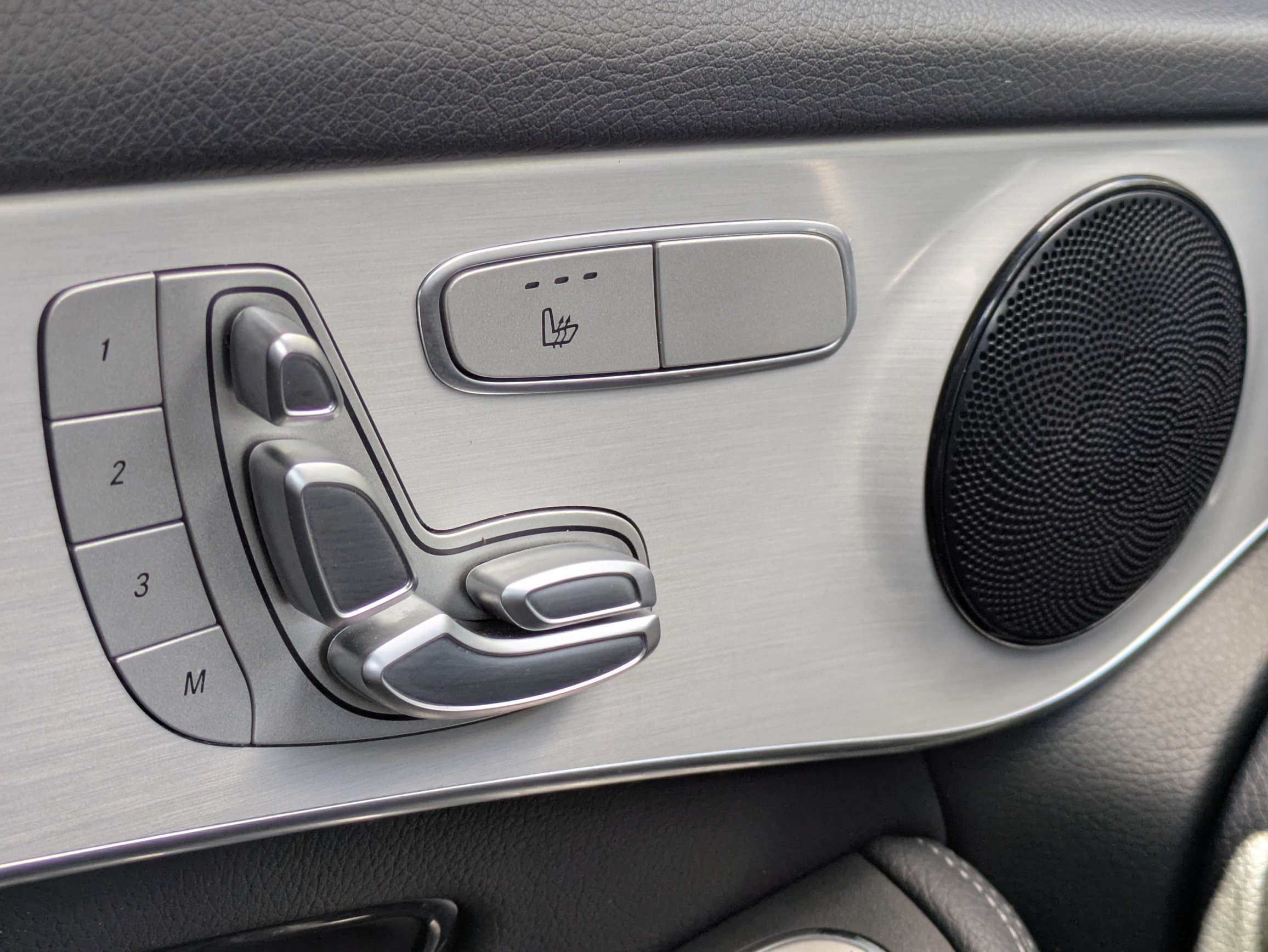 Used 2022 Mercedes-Benz GLC 300 image 18