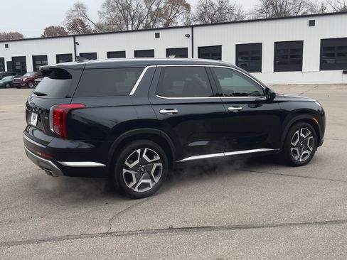 Used 2023 Hyundai Palisade Limited image 9