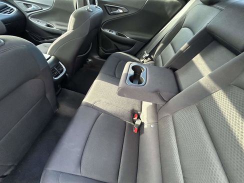 Used 2024 Chevrolet Malibu LT image 11