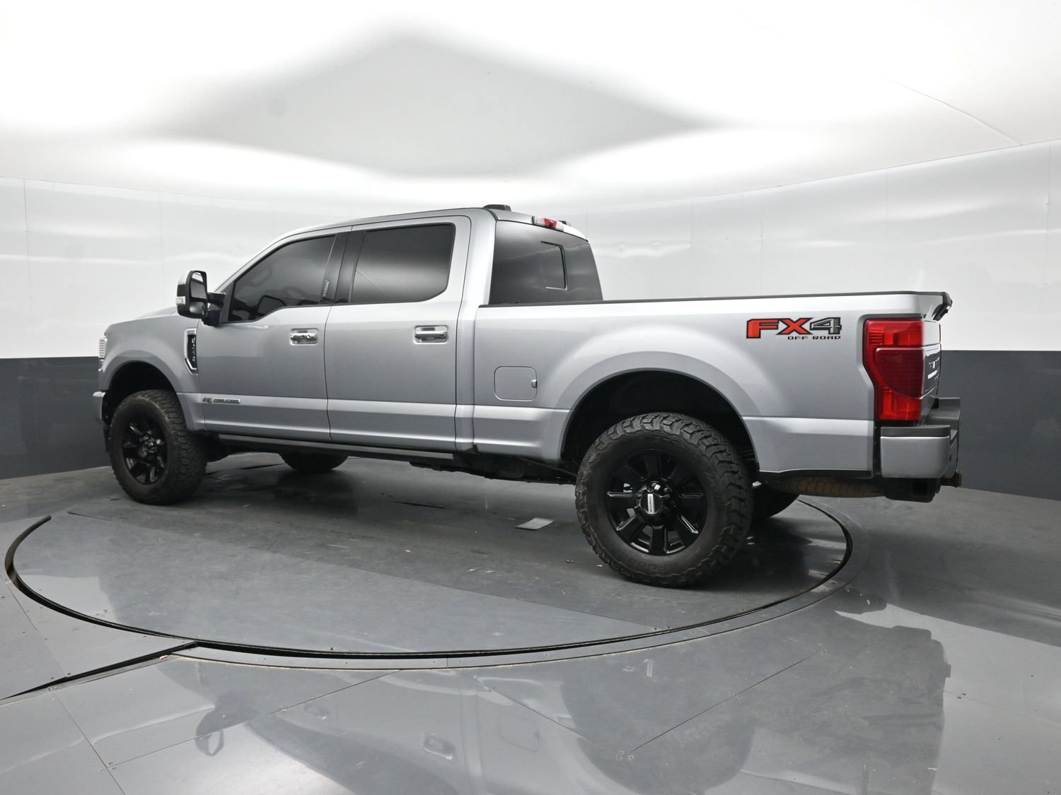 Used 2022 Ford F250 Platinum AWD/4WD image 4