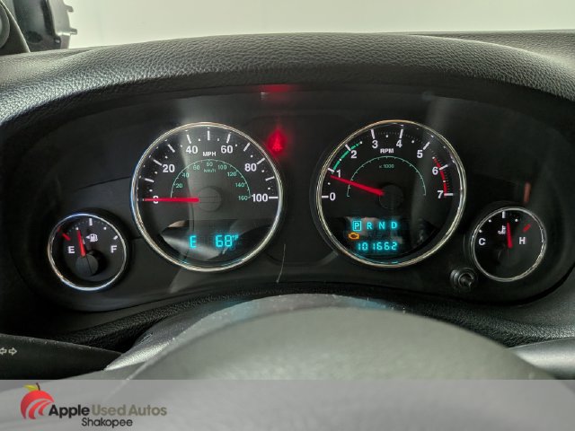 Used 2011 Jeep Wrangler Unlimited Sahara AWD/4WD image 15