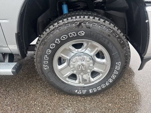 Used 2024 RAM 2500 Tradesman w/ Chrome Appearance Group image 24