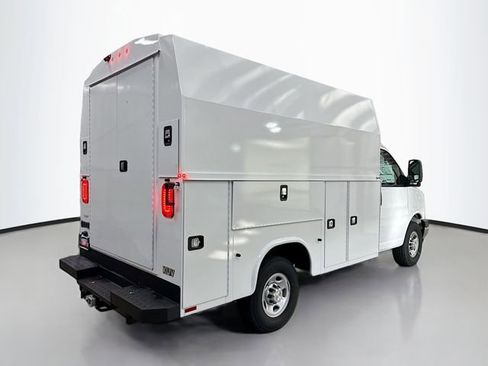 New 2025 Chevrolet Express 3500 w/ Power Convenience Package image 8