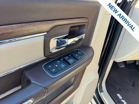 Used 2017 RAM 2500 Laramie w/ Convenience Group AWD/4WD image 17
