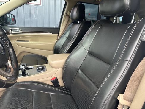 Used 2014 Jeep Grand Cherokee Limited w/ Luxury Group II AWD/4WD image 9