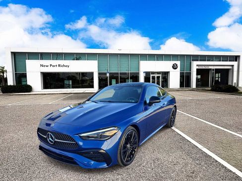 Used 2025 Mercedes-Benz CLE 300 4MATIC Coupe image 4