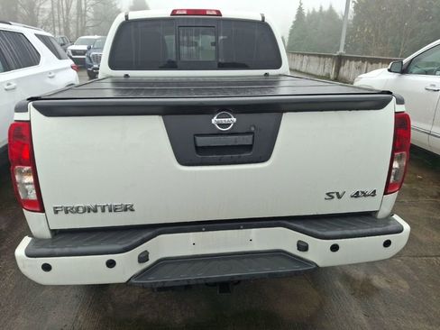 Used 2020 Nissan Frontier SV image 7