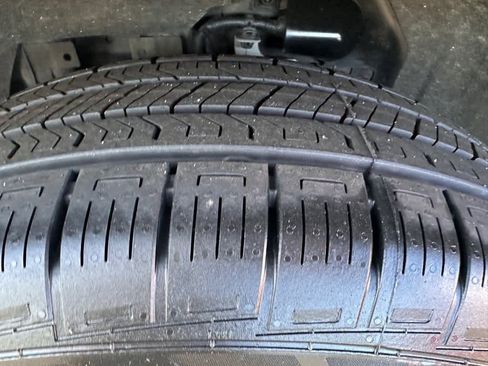 Used 2021 Nissan Rogue S image 24