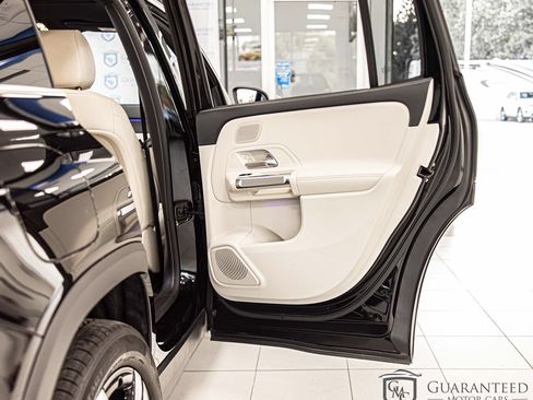 Used 2023 Mercedes-Benz EQB 250+ w/ Exclusive Package image 39