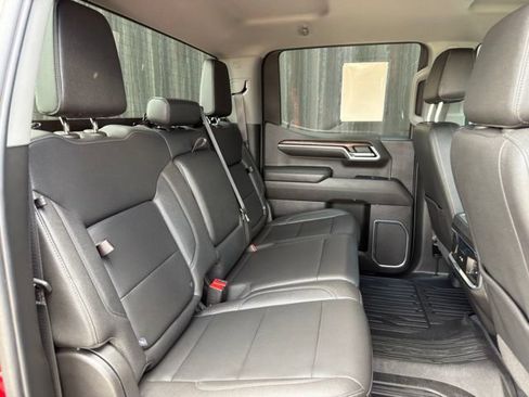 Used 2022 GMC Sierra 1500 SLT w/ SLT Premium Package AWD/4WD image 27