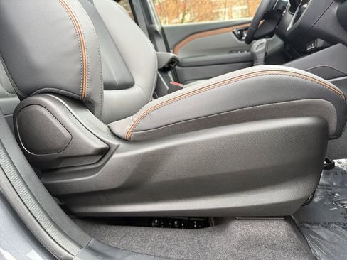 Used 2025 Subaru Forester Sport image 32