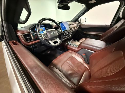 Used 2023 Ford Expedition Limited image 58