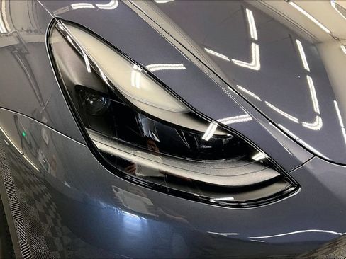 Used 2023 Tesla Model Y Long Range AWD/4WD image 26