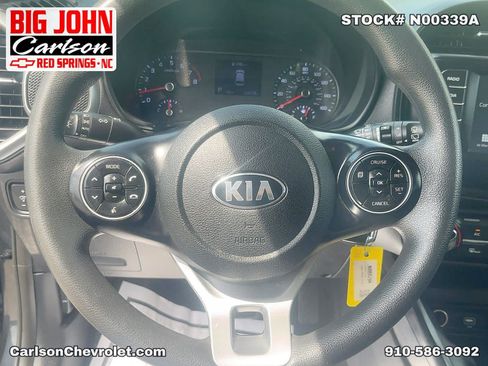 Used 2021 Kia Soul LX FWD image 16