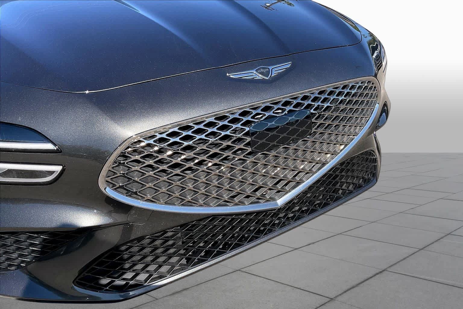 Used 2025 Genesis G70 2.5T RWD image 29