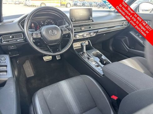 Used 2025 Honda Civic Sport image 12
