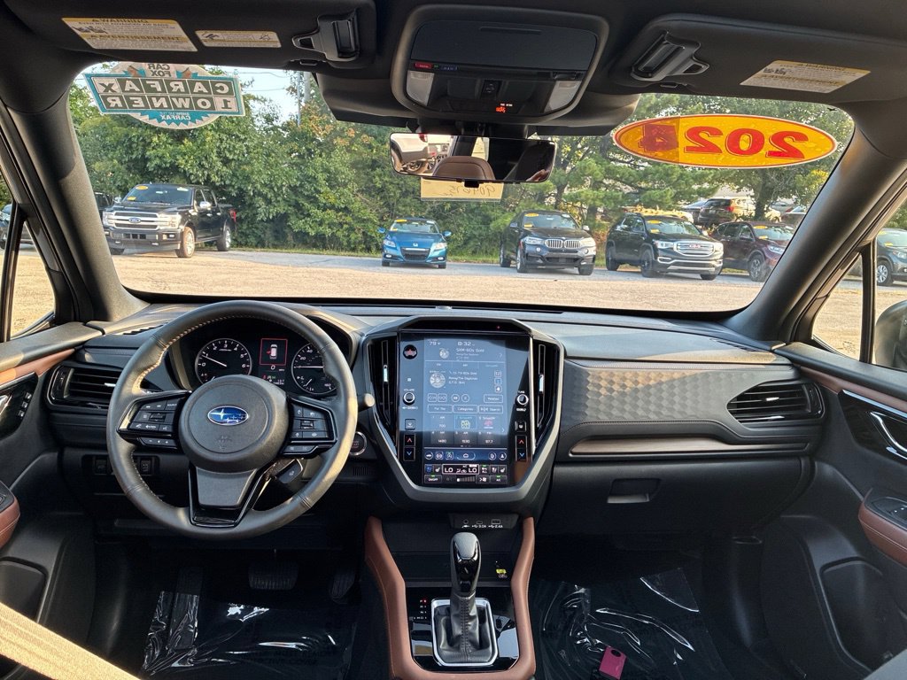 Used 2025 Subaru Forester Touring AWD/4WD image 13