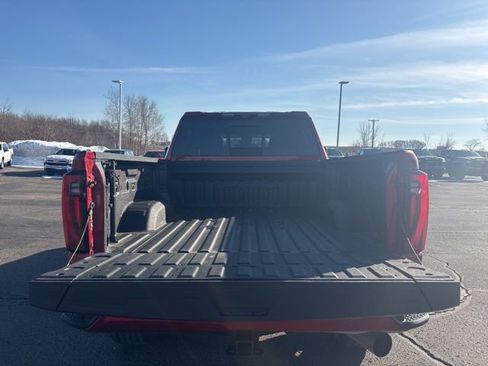 Used 2024 GMC Sierra 3500 Denali w/ Denali Reserve Package image 24