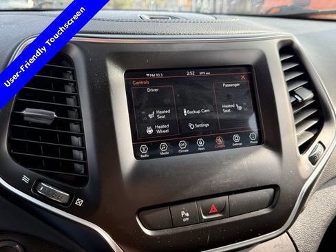 Used 2020 Jeep Cherokee Latitude Plus w/ Cold Weather Group image 3