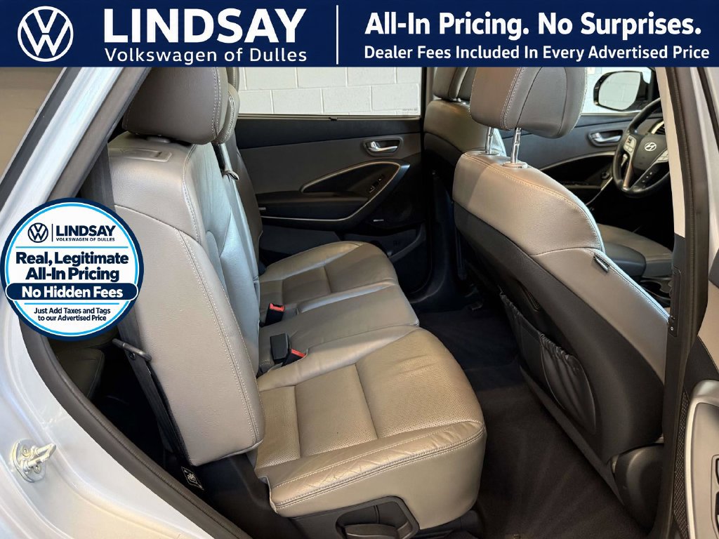 Used 2016 Hyundai Santa Fe SE w/ Option Group 03 AWD/4WD image 12