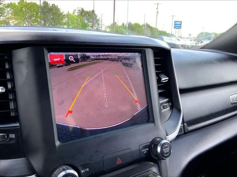 Used 2024 RAM 2500 Big Horn image 28