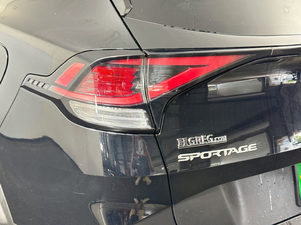 Used 2023 Kia Sportage X-Line AWD/4WD image 35