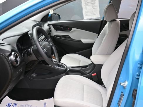 Used 2023 Hyundai Kona SEL AWD/4WD image 17