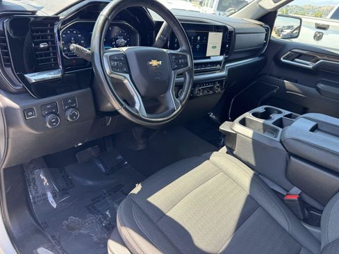 Used 2024 Chevrolet Silverado 1500 LT w/ Protection Package AWD/4WD image 15