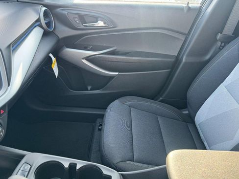 New 2026 Chevrolet Trax LS w/ LS Convenience Package image 32
