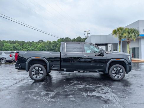 Used 2024 GMC Sierra 2500 Denali w/ Denali Reserve Package AWD/4WD image 7