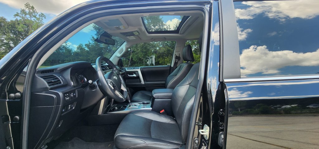 Used 2024 Toyota 4Runner Limited RWD image 14