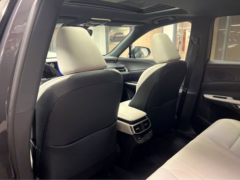 Certified 2026 Lexus RX 350h AWD/4WD image 19